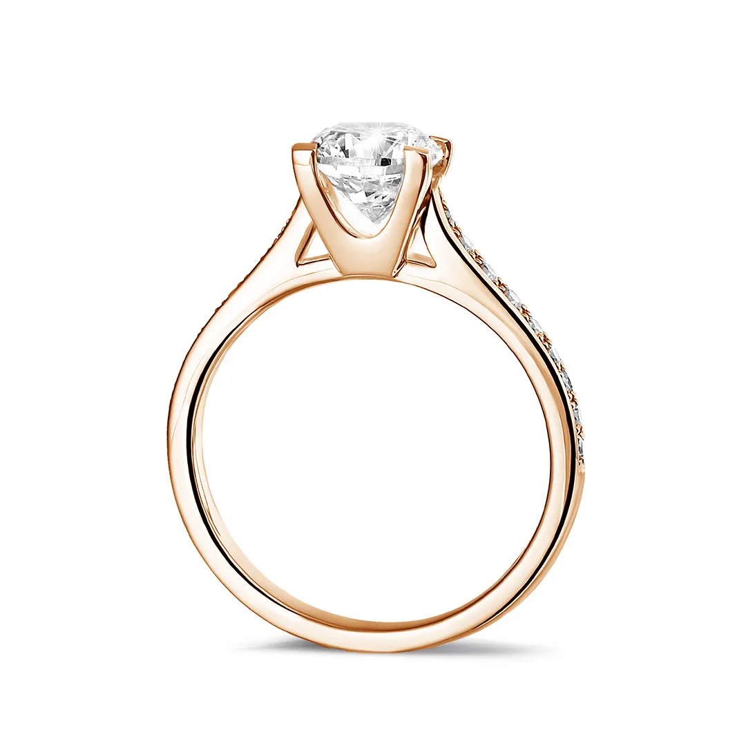 0.90 quilates anillo solitario diamante en oro rojo con diamantes en los lados 