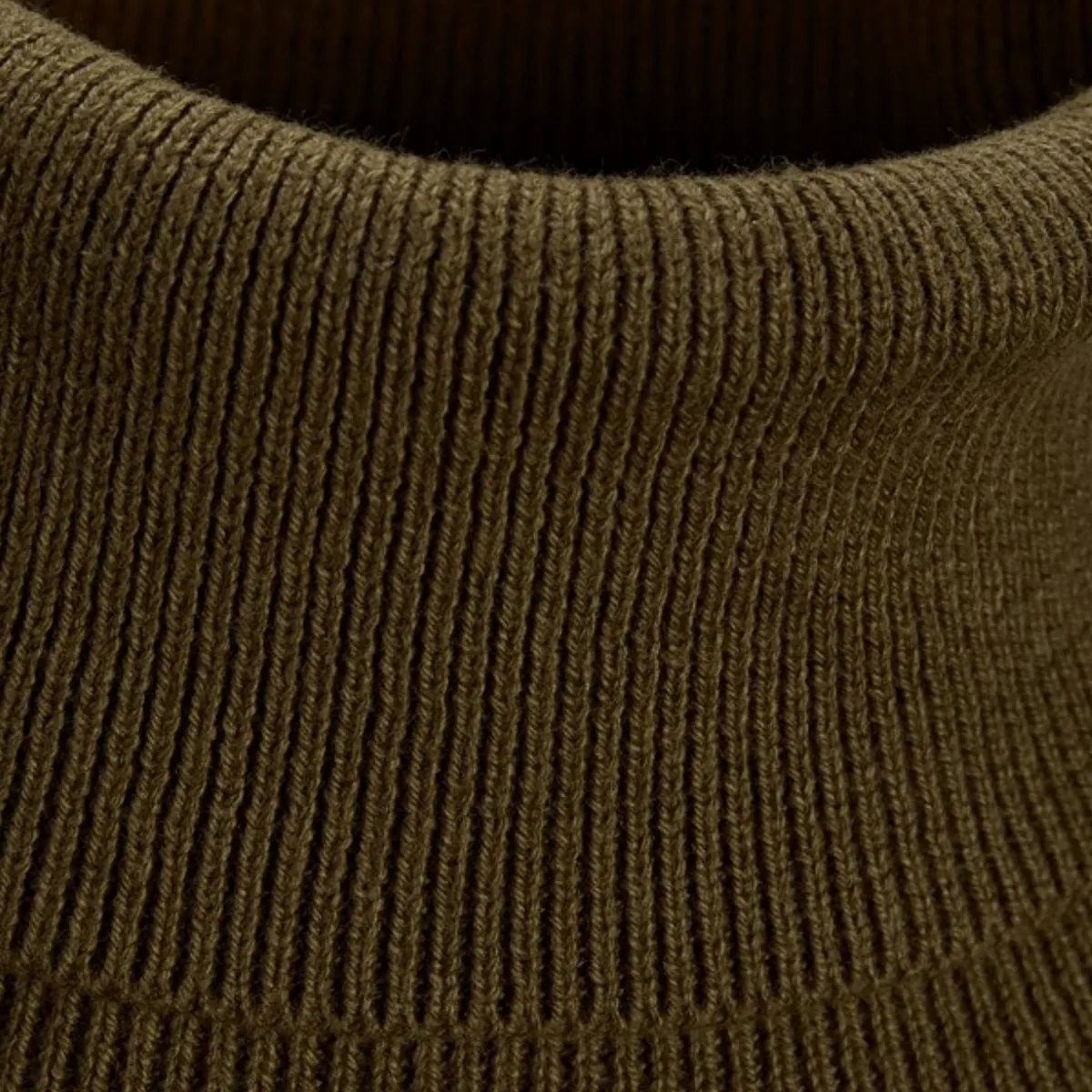 12157417 JJEEMIL KNIT ROLL NECK NOOS DESERT PALM