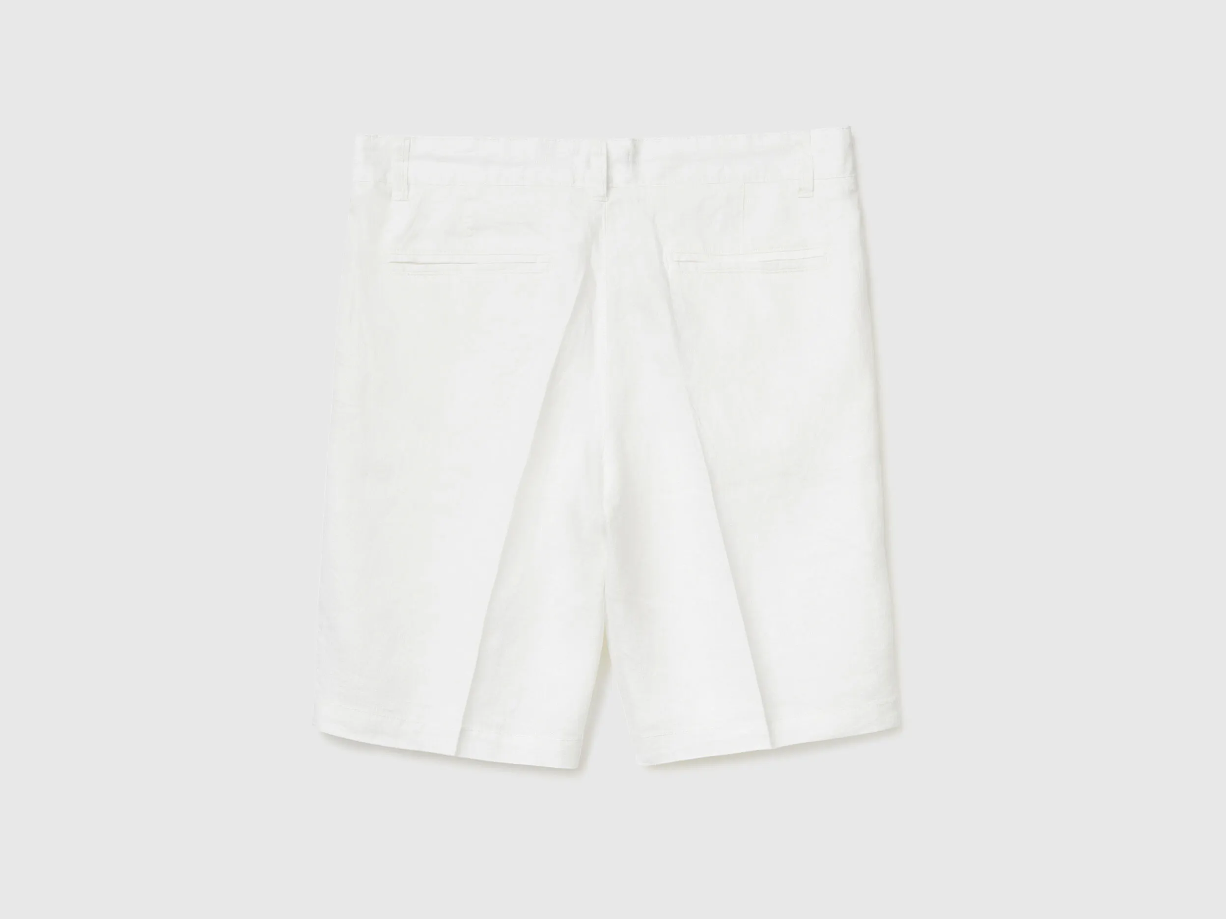 Bermudas de puro lino