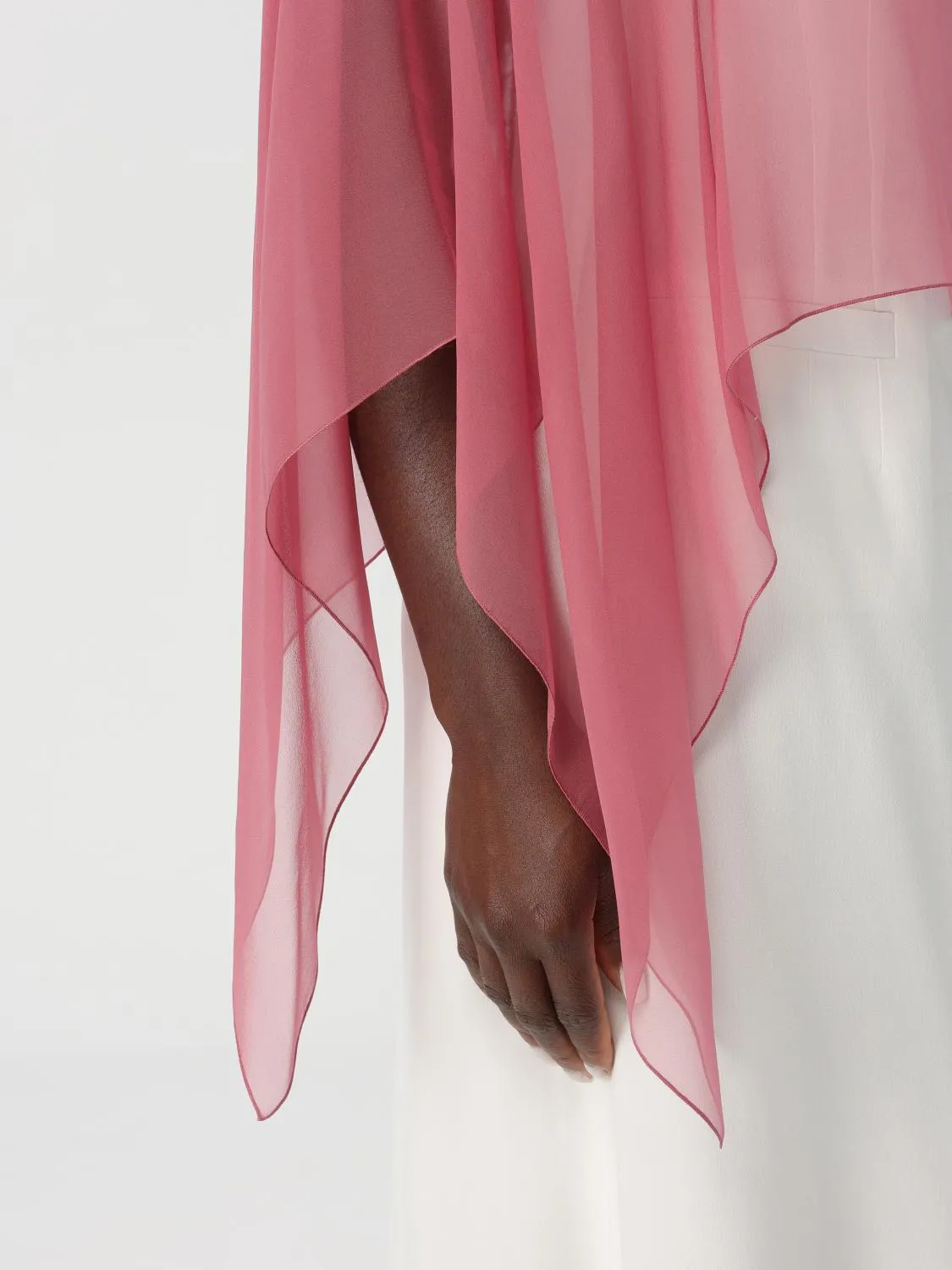 Capa mujer Alberta Ferretti