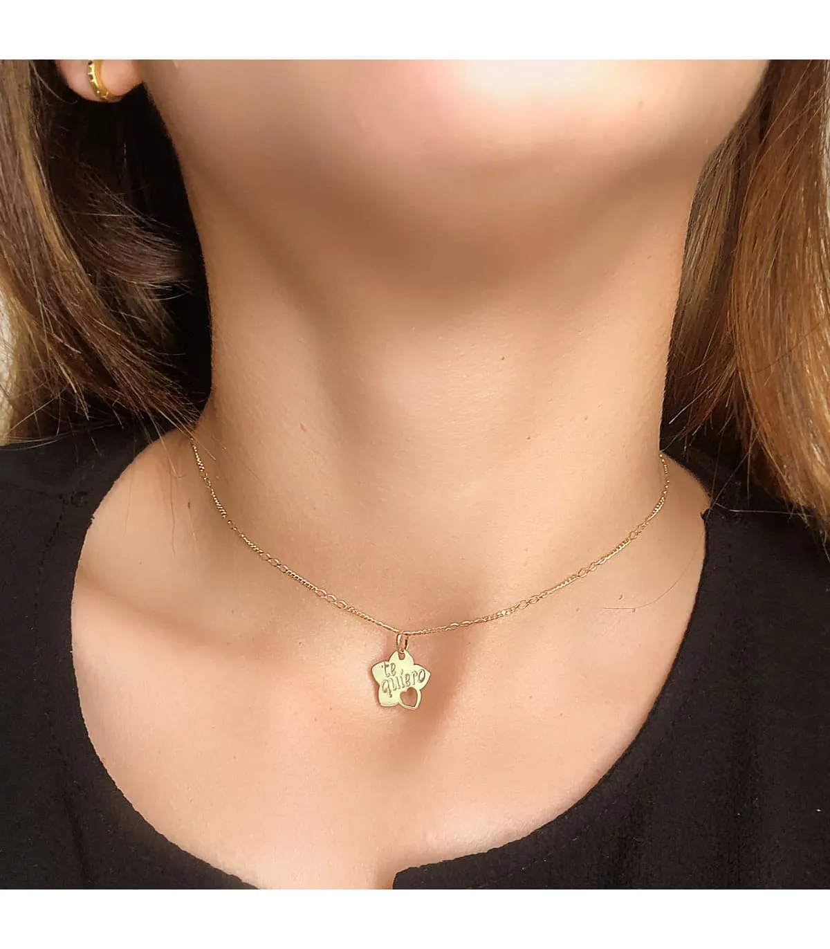 Colgante Flor San Valentín Oro 18K