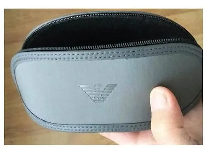 Emporio Armani Estuche para gafas deportivas Gris antracita 