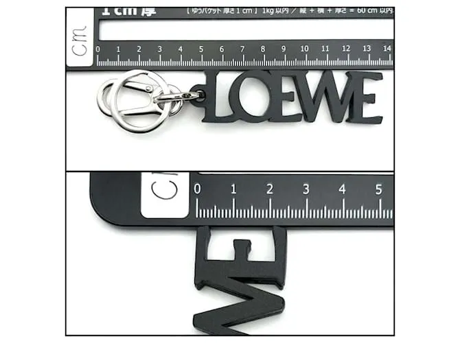 Llavero de cuero negro y metal Loewe 