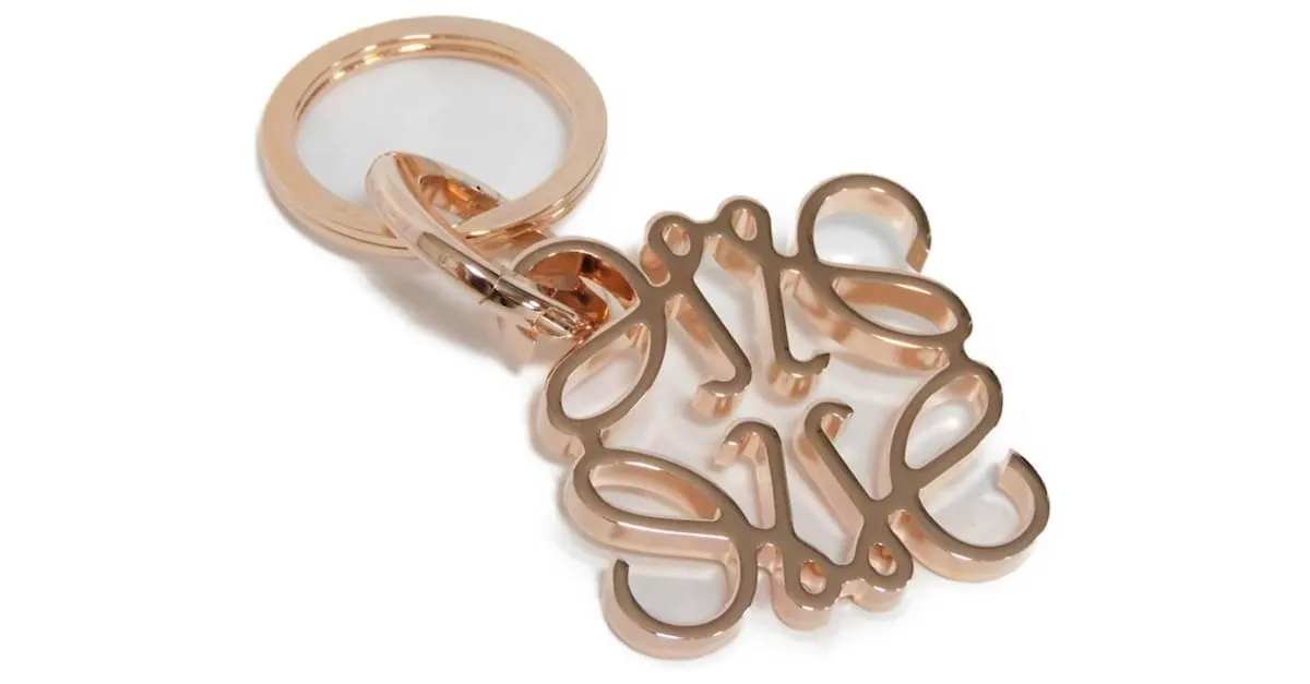 Llavero de latón dorado rosa Loewe 
