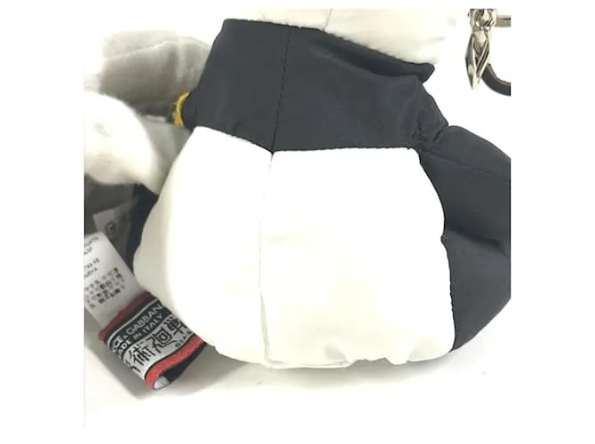 Llavero Dolce & Gabbana Panda Jujutsu Kaisen Collaboration Negro Blanco 