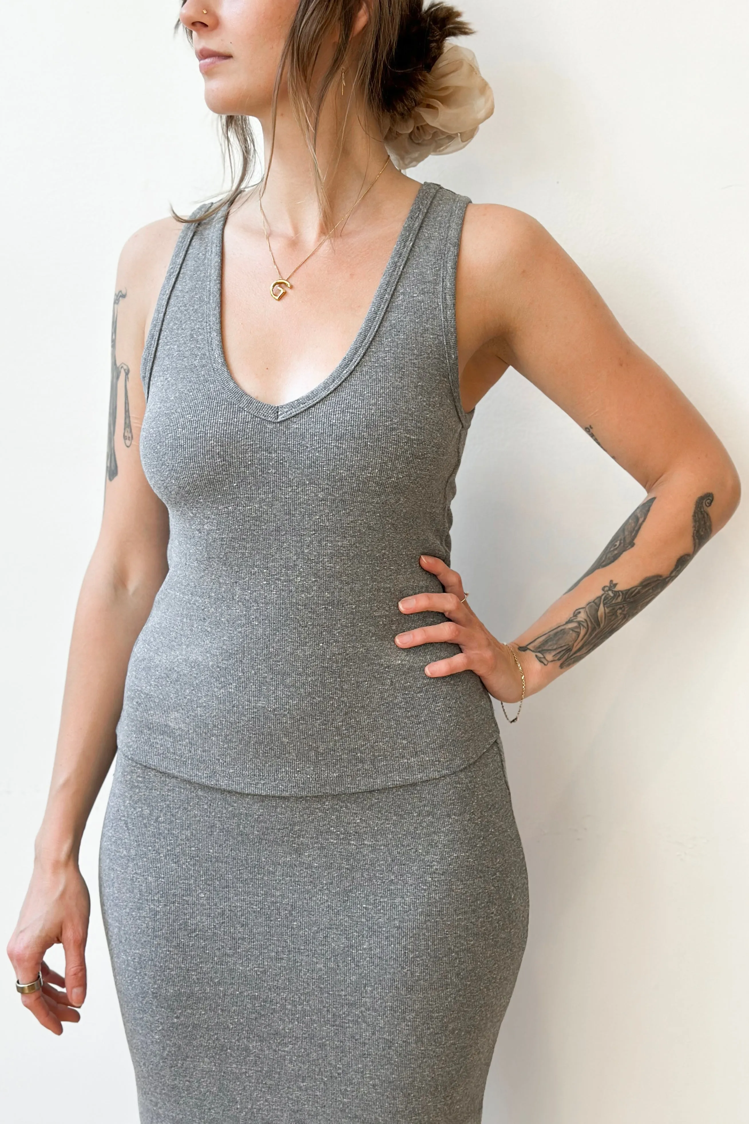 Maria V Neck in Heather Grey