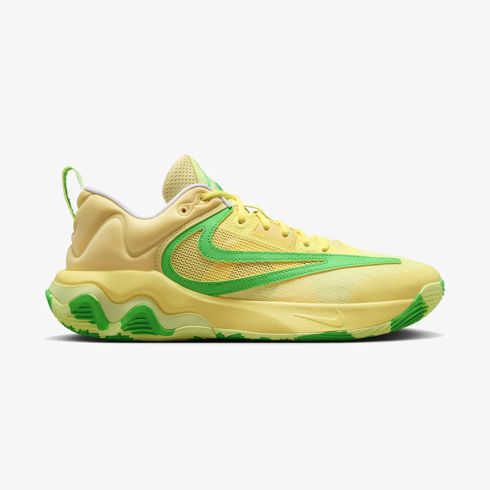 Nike Giannis Immortality 3 