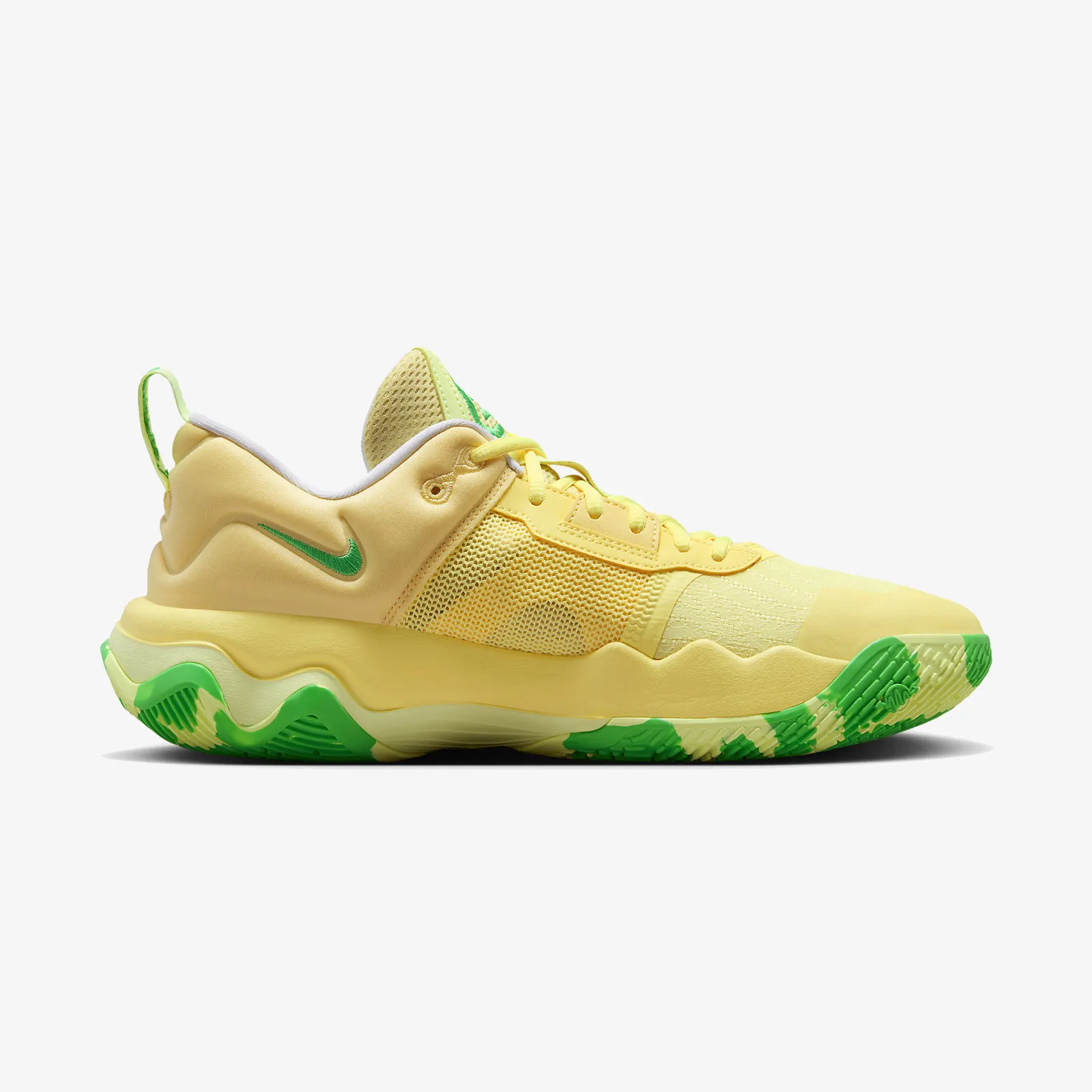 Nike Giannis Immortality 3 