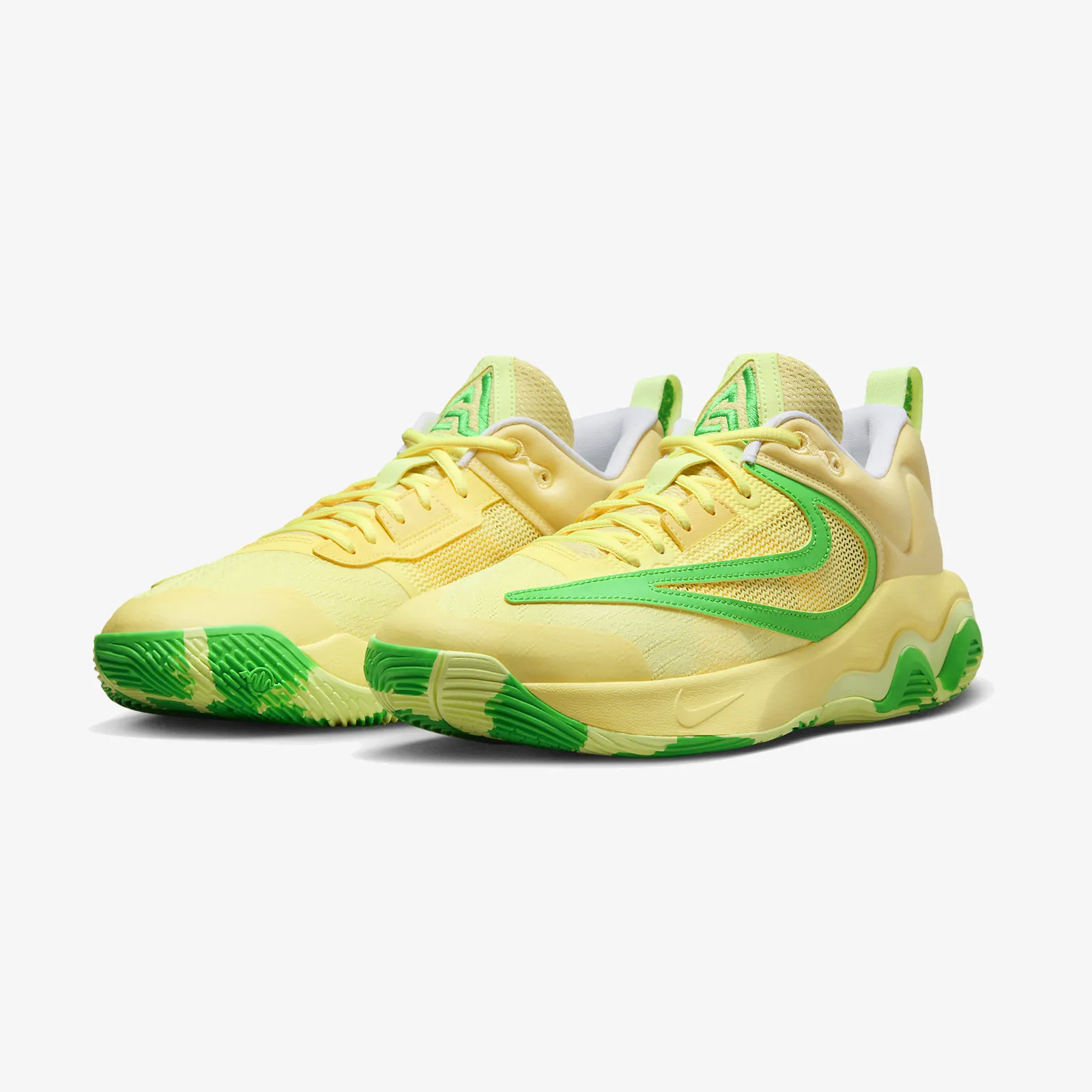 Nike Giannis Immortality 3 
