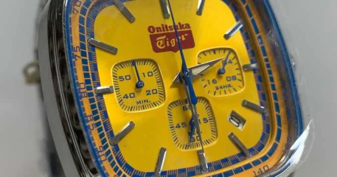 Stock restante reloj Onitsuka Tiger para hombre y mujer, empaque nuevo y original.