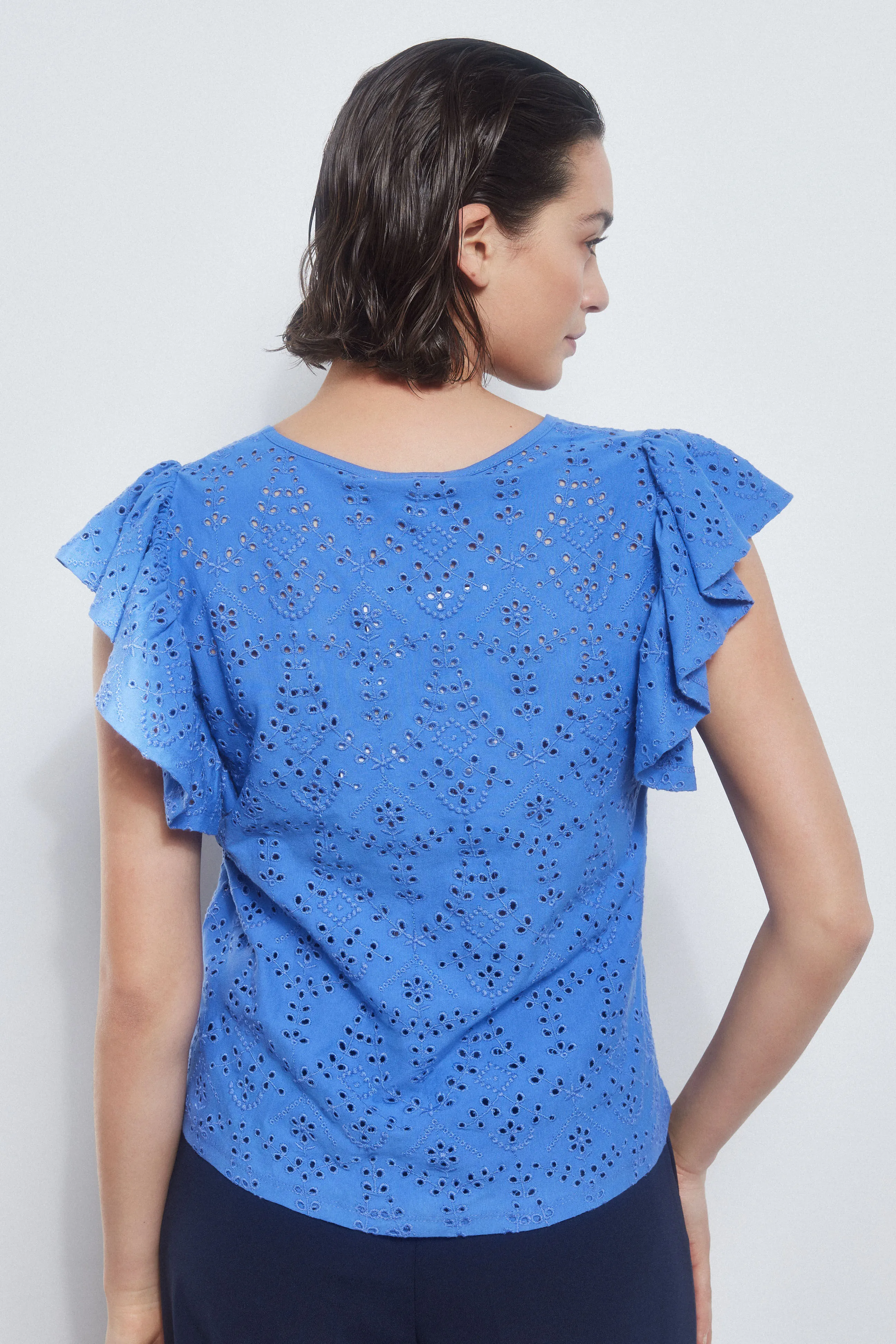 VNECK TSHIRT WITH RUFFLE